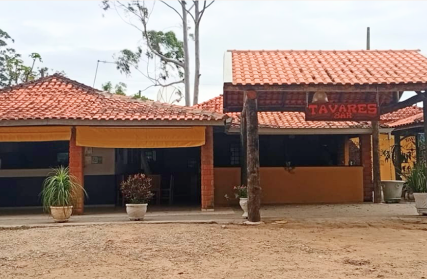 Tavares Bar